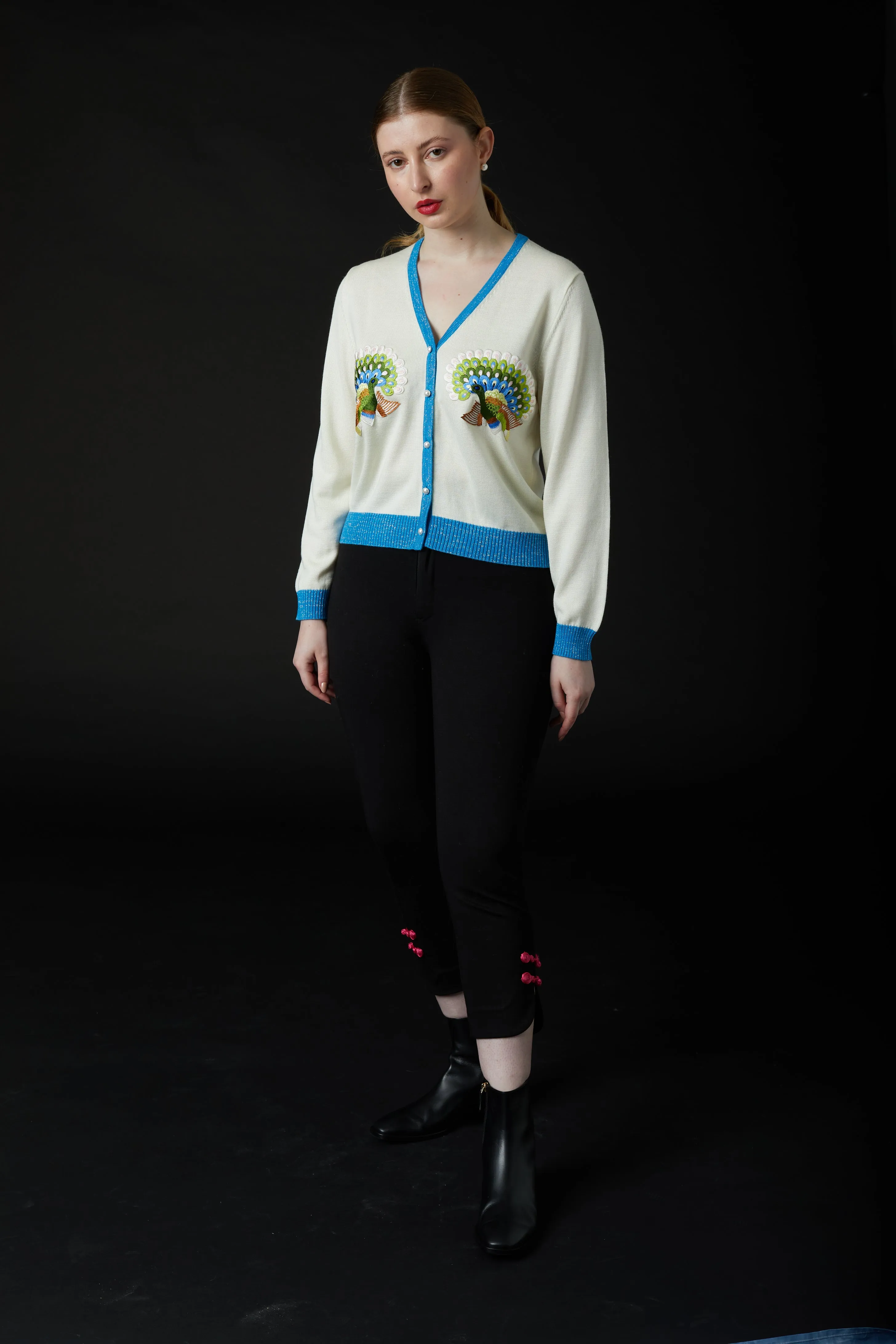 Qiaochu Embroidered Cardigan Blue